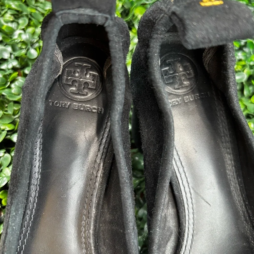 TORY BURCH THERESE BLACK SUEDE PUMPS